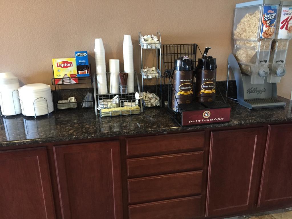 Super 8 By Wyndham Winnemucca Nv Eksteriør billede